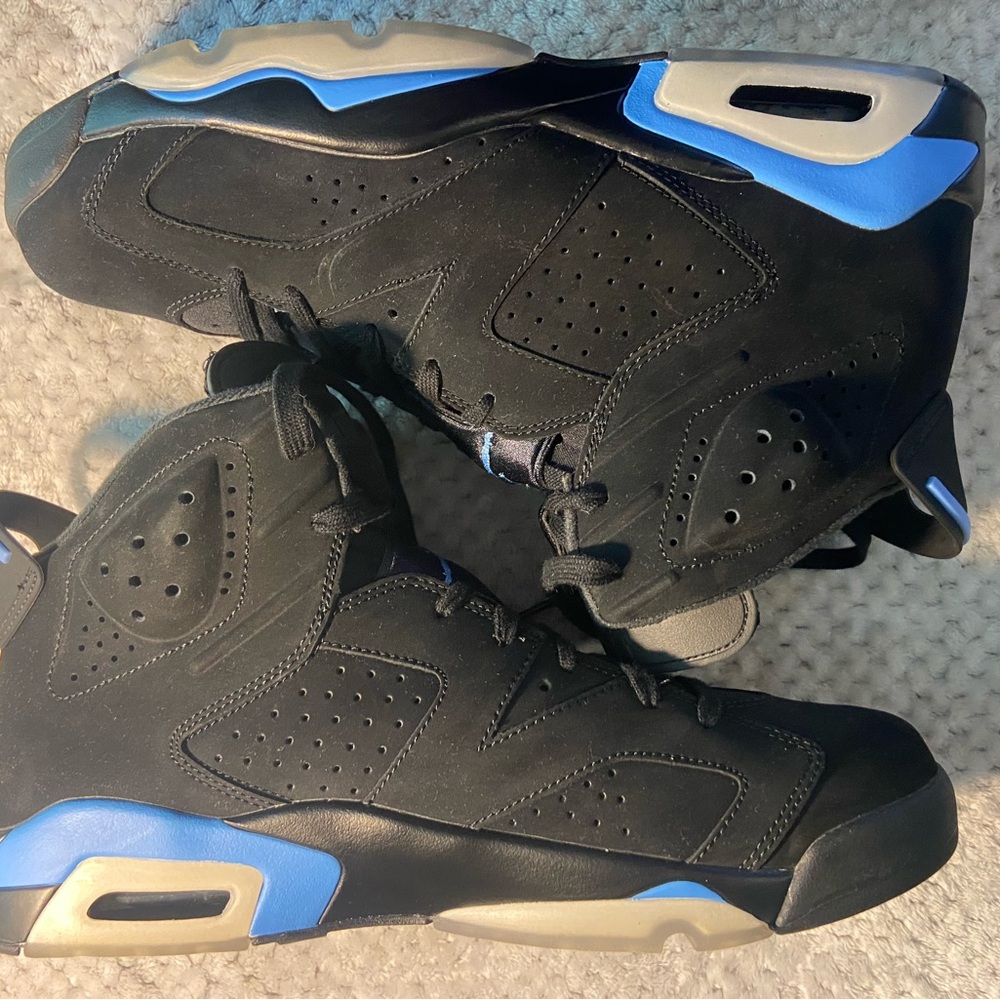 Jordan 6 Retro UNC